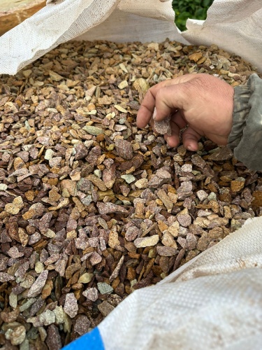 Златолит персиковый декоративная каменная крошка купить в Тавде