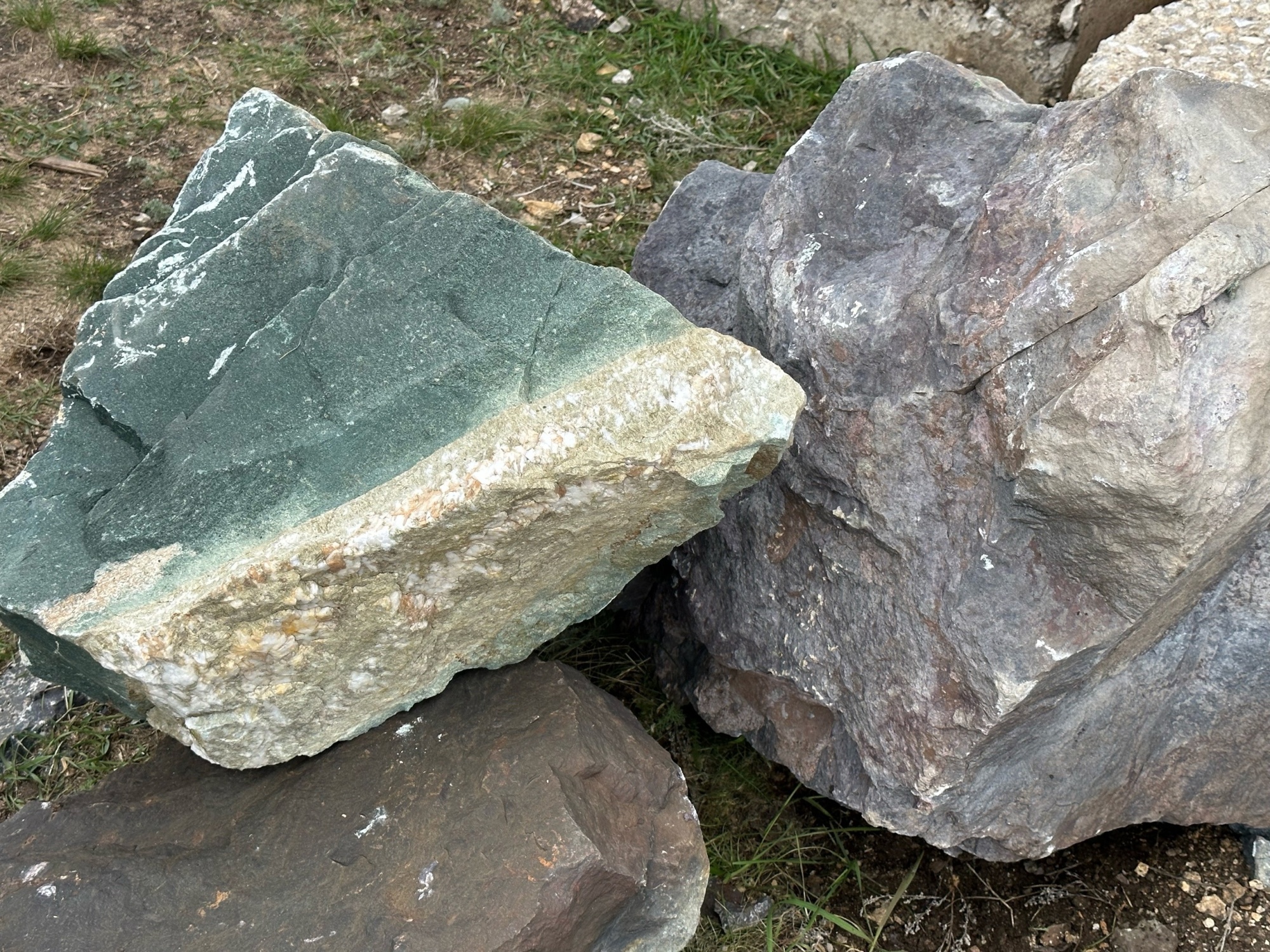 Камни для ландшафтного дизайна зелёные 10-60 килограмм купить в Тавде