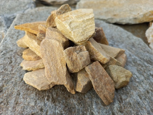 Златолит жёлтый декоративная каменная крошка купить в Тавде